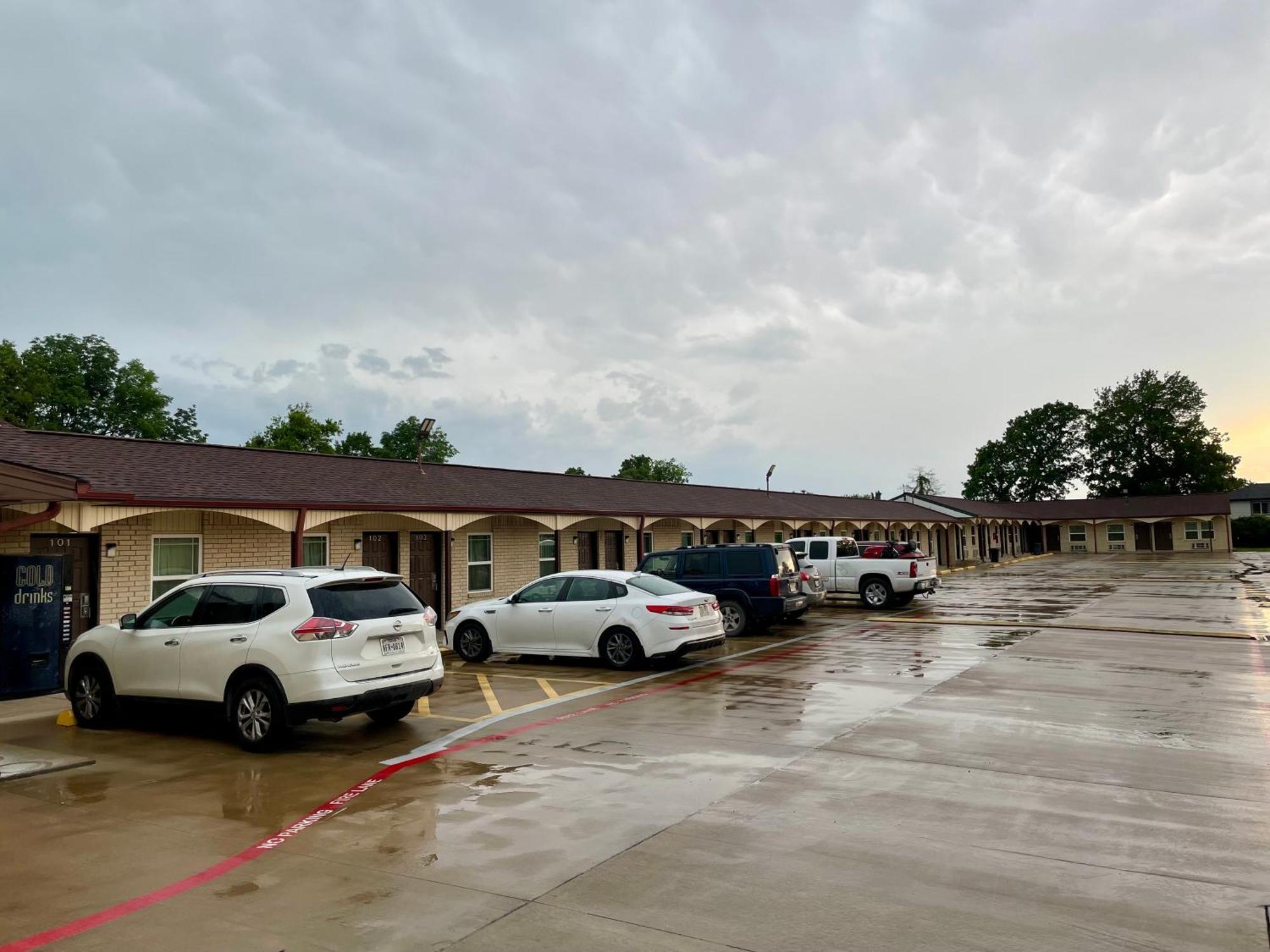 Ankur Inn Motel Dallas Kültér fotó